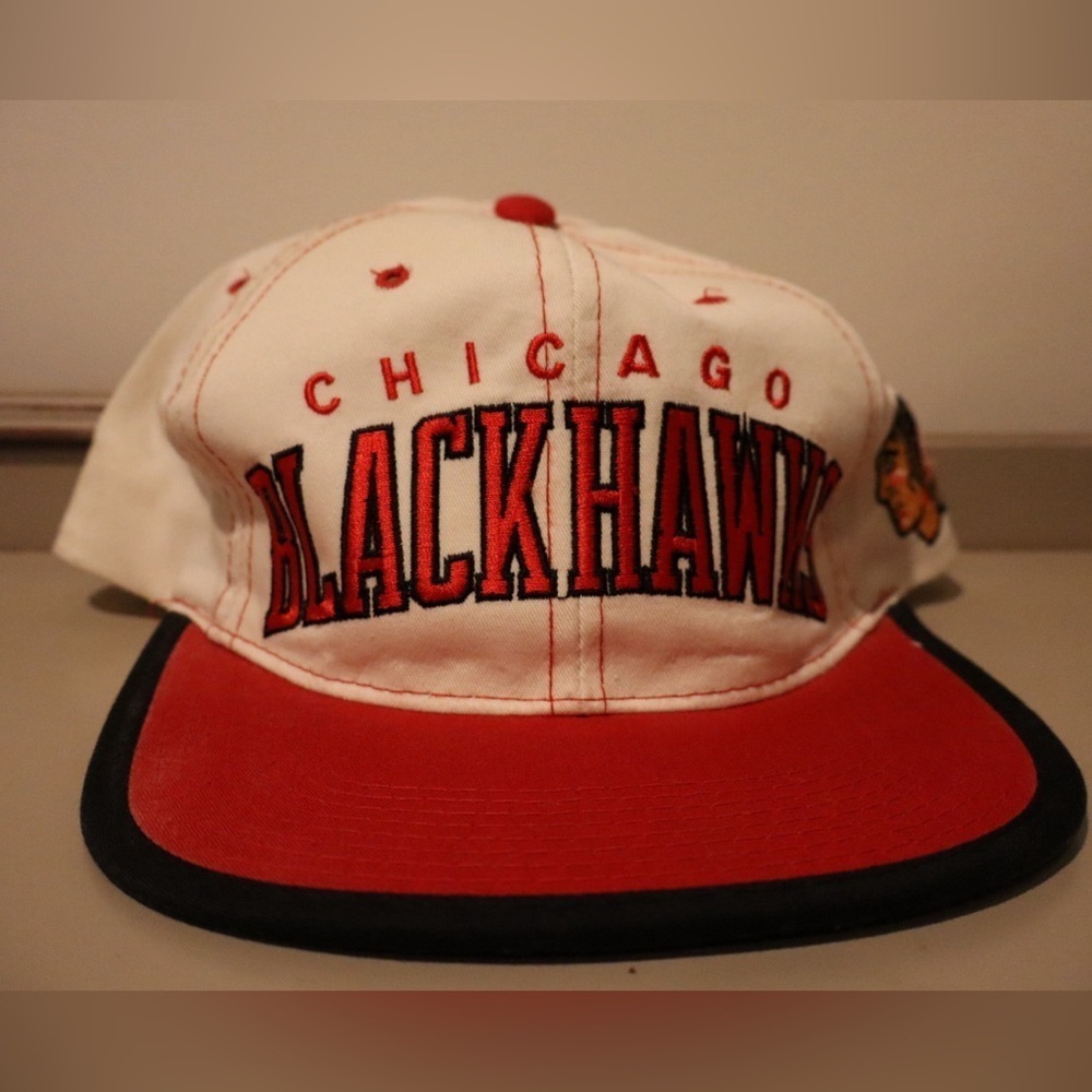 Vintage 90s Chicago Blackhawks Snapback Hat | Starter “The Classic” | NHL